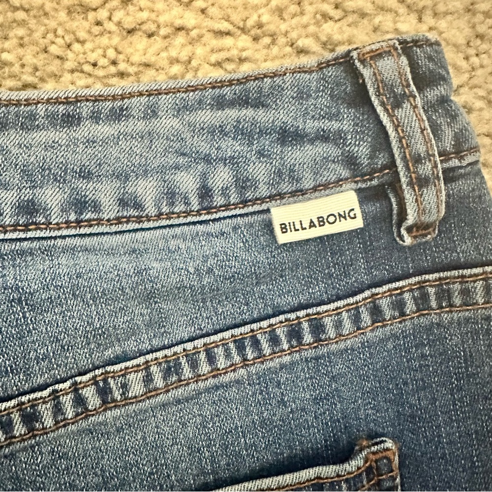 Billabong Drifter Denim Jean Shorts‎ Size 4 / Waist 27 NWT - Picture 5 of 10
